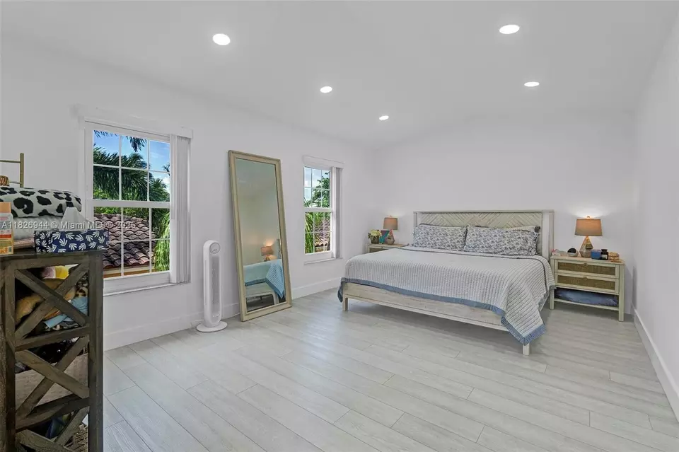 Bedroom - 1105 Lake Shore Dr #202, Lake Park, FL 33403 photo 1 of 5