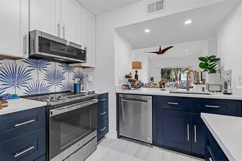 Kitchen - 1105 Lake Shore Dr #202, Lake Park, FL 33403 photo 1 of 3