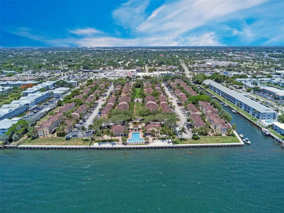 View/Area - 1105 Lake Shore Dr #202, Lake Park, FL 33403 photo 6 of 8