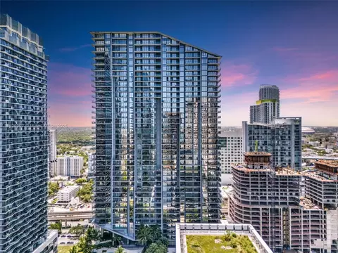 88 SW 7th St #2107, Miami, FL 33130