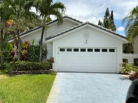 651 SW 176 Ave, Pembroke Pines, FL 33029