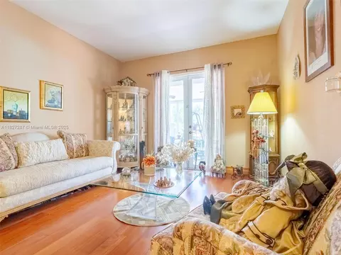 Living - 16523 NW 77th Path, Miami Lakes, FL 33016 photo 2 of 4