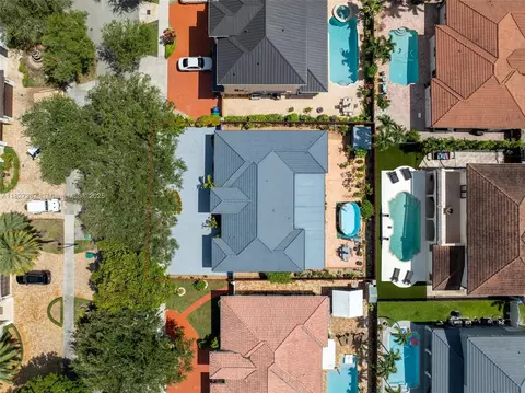 View/Area - 16523 NW 77th Path, Miami Lakes, FL 33016 photo 13 of 14