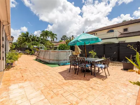 Exterior - 16523 NW 77th Path, Miami Lakes, FL 33016 photo 15 of 24