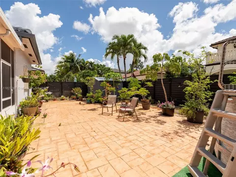 Exterior - 16523 NW 77th Path, Miami Lakes, FL 33016 photo 19 of 24