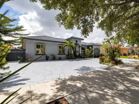 Exterior - 16523 NW 77th Path, Miami Lakes, FL 33016 photo 3 of 24