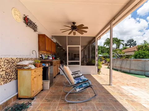 Exterior - 16523 NW 77th Path, Miami Lakes, FL 33016 photo 11 of 24