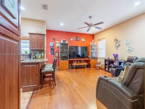 Living - 16523 NW 77th Path, Miami Lakes, FL 33016 photo 4 of 4
