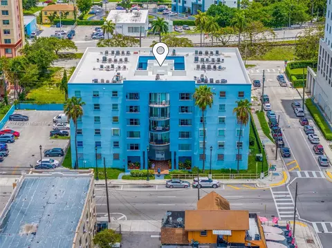 501 SW 1st St #308, Miami, FL 33130