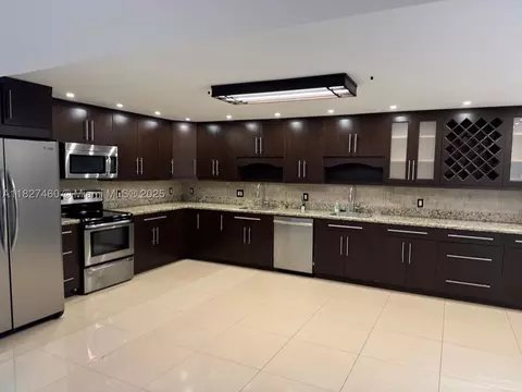 20401 NE 30th Ave #124-8, Aventura, FL 33180