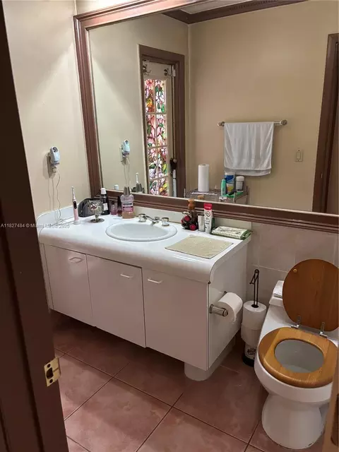 14520 Sabal Dr, Miami Lakes, FL 33014 photo 7