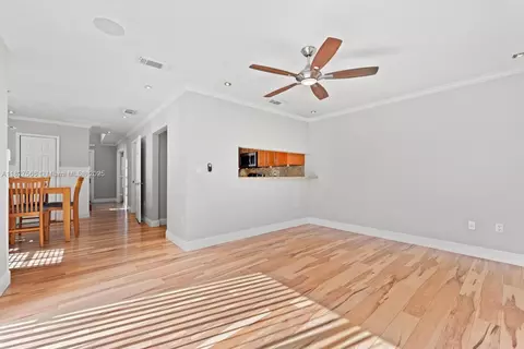 Living - 20155 E Oakmont Cir, Hialeah, FL 33015 photo 2 of 3