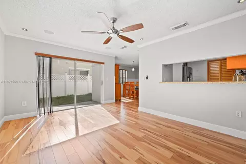 Living - 20155 E Oakmont Cir, Hialeah, FL 33015 photo 3 of 3