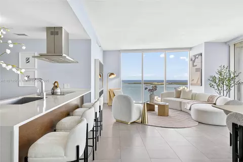 495 Brickell Ave #3901, Miami, FL 33131
