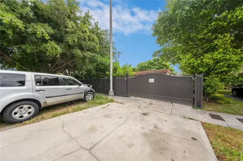 3631 SW 127th Ave, Miami, FL 33175