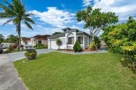 620 Laurel Way, North Lauderdale, FL 33068