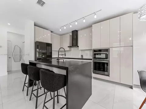 171 NW 152nd Ave, Pembroke Pines, FL 33028