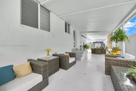 40 W 63rd St, Hialeah, FL 33012 photo 29