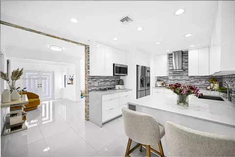 40 W 63rd St, Hialeah, FL 33012 photo 15