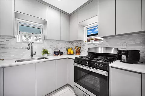 40 W 63rd St, Hialeah, FL 33012 photo 14