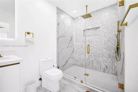 40 W 63rd St, Hialeah, FL 33012 photo 6