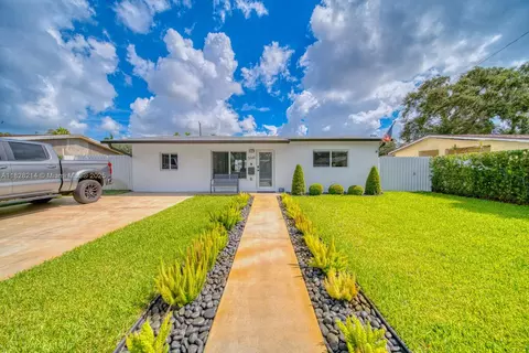 6641 Greene St, Hollywood, FL 33024