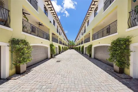 3204 Bird Ave #108, Coconut Grove, FL 33133