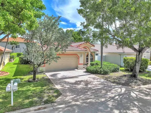 13519 NW 7th St, Plantation, FL 33325