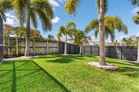Exterior - 20175 SW 89th Ct, Cutler Bay, FL 33189 photo 10 of 12