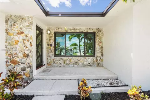 Exterior - 20175 SW 89th Ct, Cutler Bay, FL 33189 photo 3 of 12