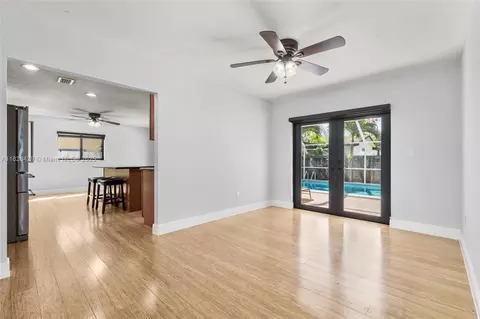 Living - 20175 SW 89th Ct, Cutler Bay, FL 33189 photo 6 of 7
