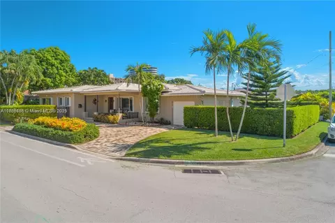 424 89th St, Surfside, FL 33154