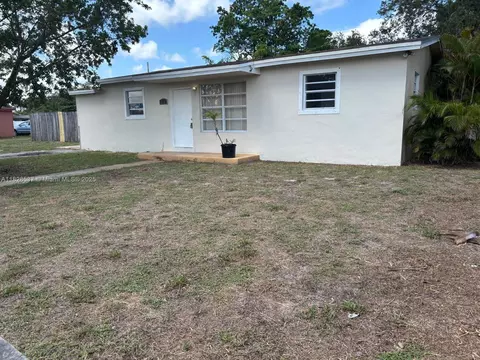 4101 SW 32nd Dr, West Park, FL 33023
