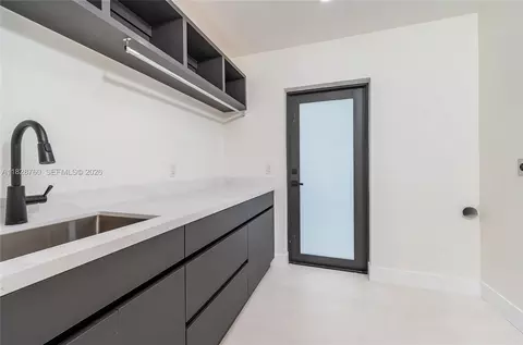 Other - 7101 E Troon Cir, Miami Lakes, FL 33014 photo 7 of 8