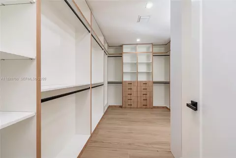 Other - 7101 E Troon Cir, Miami Lakes, FL 33014 photo 4 of 8