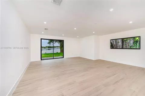 Living - 7101 E Troon Cir, Miami Lakes, FL 33014 photo 6 of 7