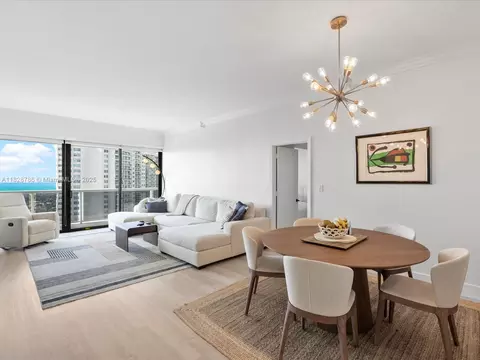 20505 E Country Club Dr #PH36, Aventura, FL 33180