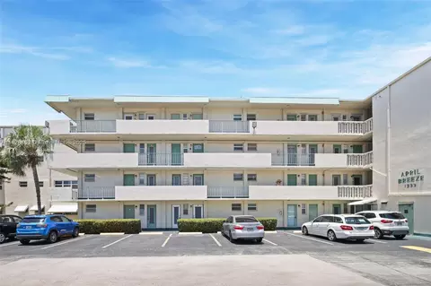 1333 E Hallandale Beach Blvd #104, Hallandale Beach, FL 33009