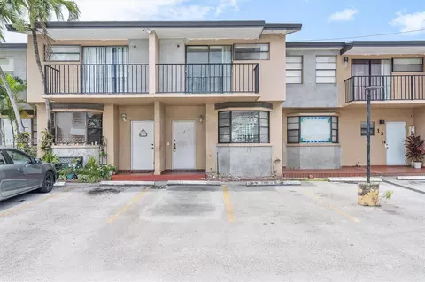 8001 NW 7th St #12, Miami, FL 33126