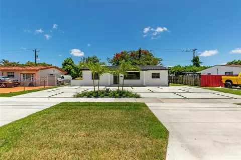9360 SW 16th St, Miami, FL 33165