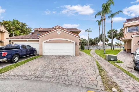 8252 NW 191st Ln #15R, Hialeah, FL 33015