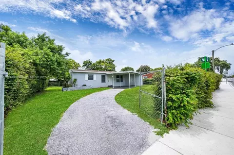 18005 NW 7th Ave, Miami Gardens, FL 33169