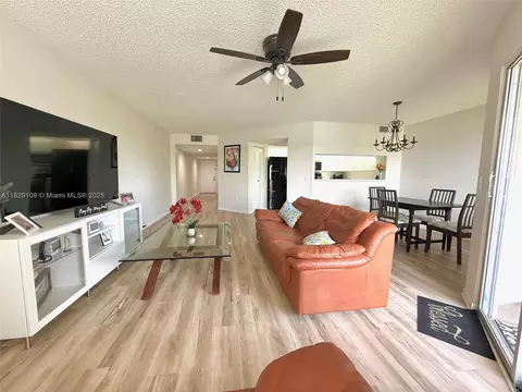 1400 SW 137th Ave #411F, Pembroke Pines, FL 33027