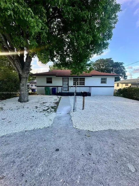 2251 NW 60th St, Miami, FL 33142