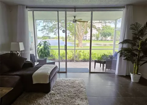 3071 N Course Dr #107, Pompano Beach, FL 33069
