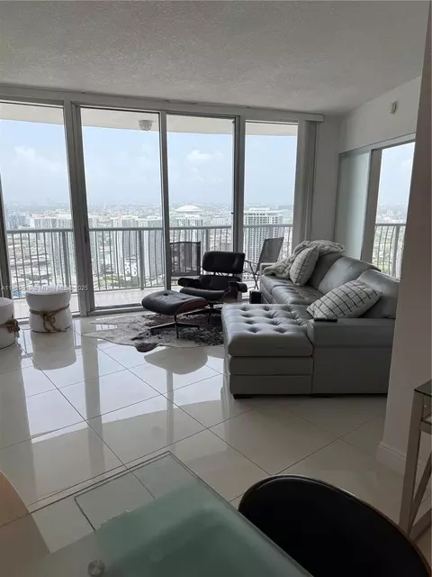 1750 N Bayshore Dr #5114, Miami, FL 33132