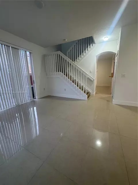 6141 NW 115th Pl #355, Doral, FL 33178
