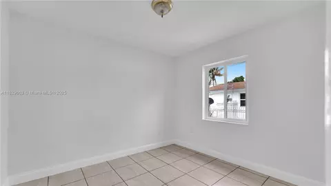 601 SE 8th Pl, Hialeah, FL 33010 photo 16