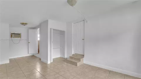 601 SE 8th Pl, Hialeah, FL 33010 photo 21