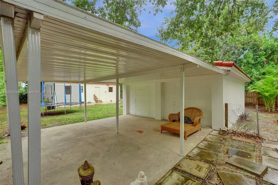 Exterior - 871 NE 122nd St, North Miami, FL 33161 photo 20 of 25